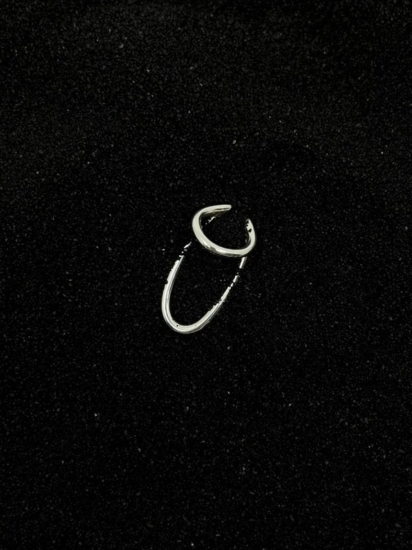 AMORPHO AIRBONE EARCUFF EC002