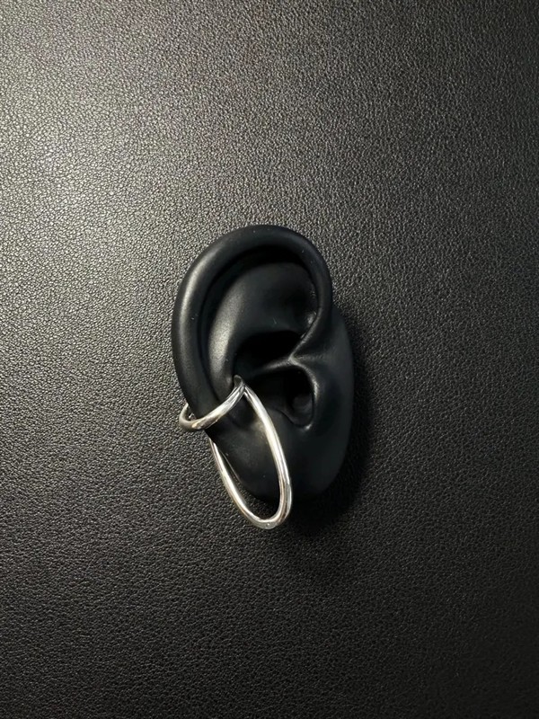 AMORPHO AIRBONE EARCUFF EC002