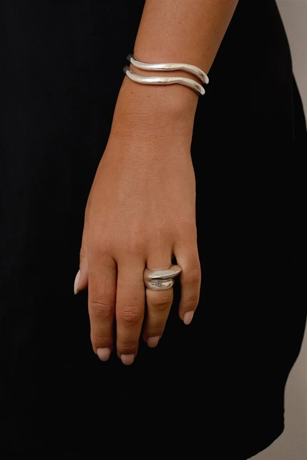 AMORPHO MASS RING R009