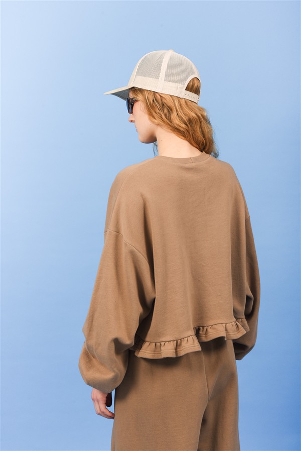 ARPYES EASY LIVING SWEATER CAMEL