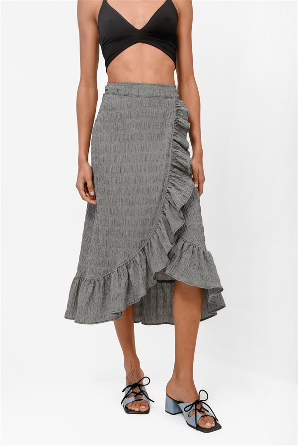 ARPYES FIESTA WRAP SKIRT BLACK