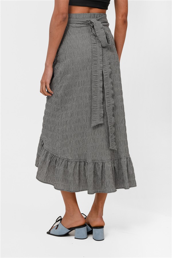 ARPYES FIESTA WRAP SKIRT BLACK
