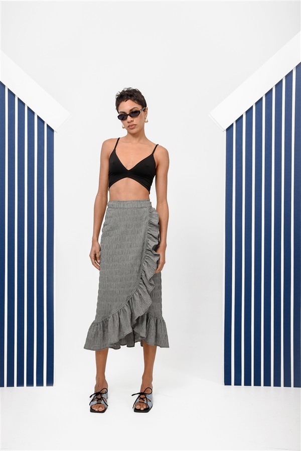 ARPYES FIESTA WRAP SKIRT BLACK