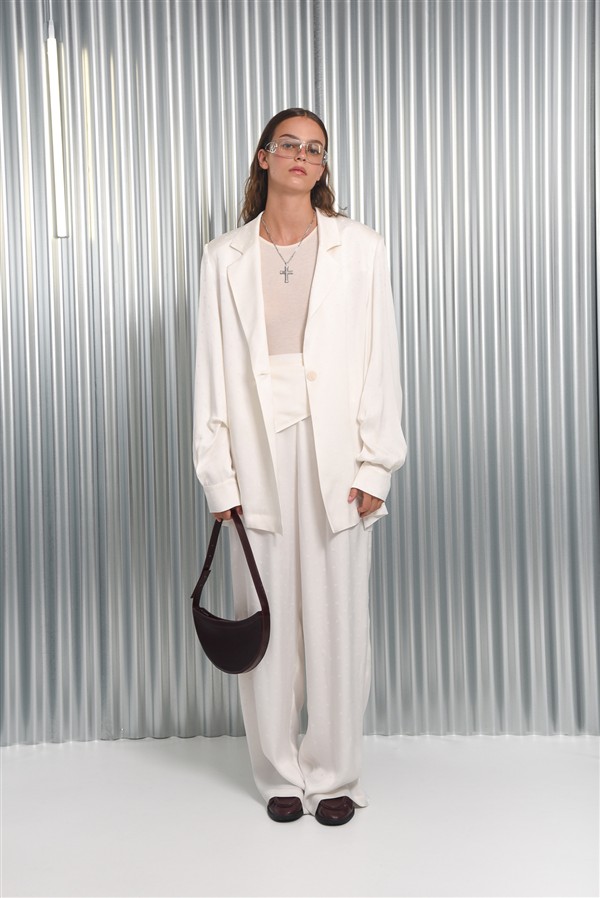 ARPYES KOI BLAZER WHITE