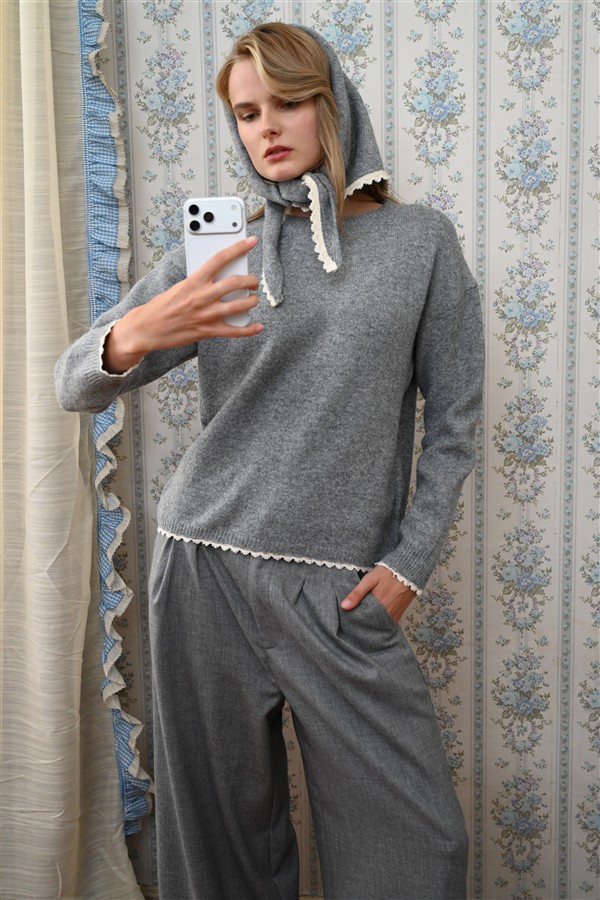 BOOM 015 KNIT WITH SCARF GREY