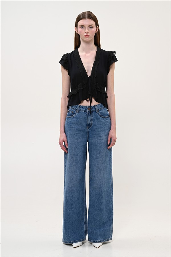 BOOM 031 RUFFLE TOP BLACK