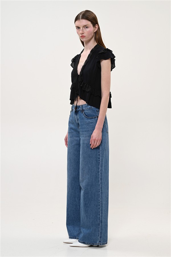 BOOM 031 RUFFLE TOP BLACK