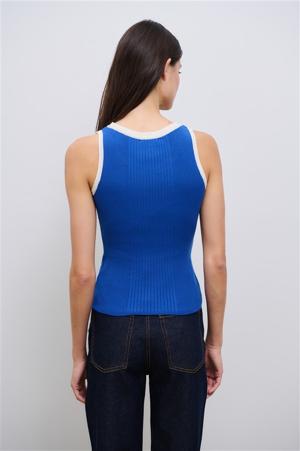 COMBOS 004 EVA KNIT TOP BLUE