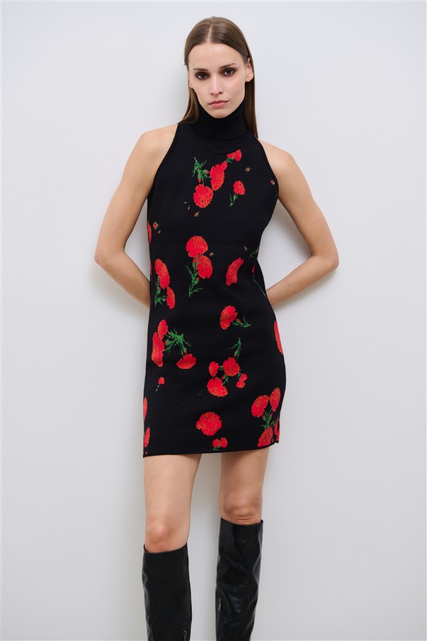 COMBOS 084 CARNATION KNIT DRESS BLACK