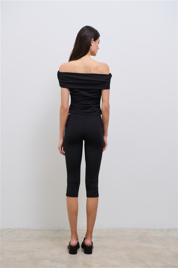 COMBOS 102 NAOMI CAPRI LEGGINGS BLACK