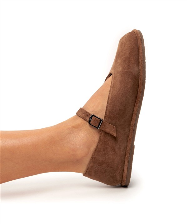 ESIOT DIDIMES BROWN