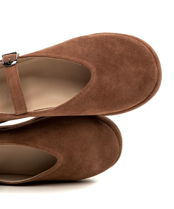 ESIOT DIDIMES BROWN