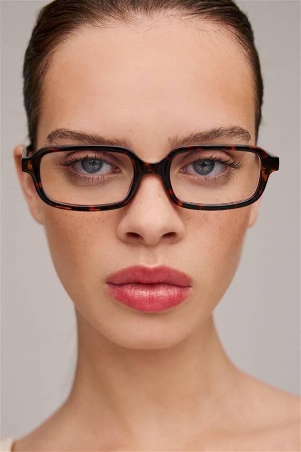 AV LOGAN BROWN