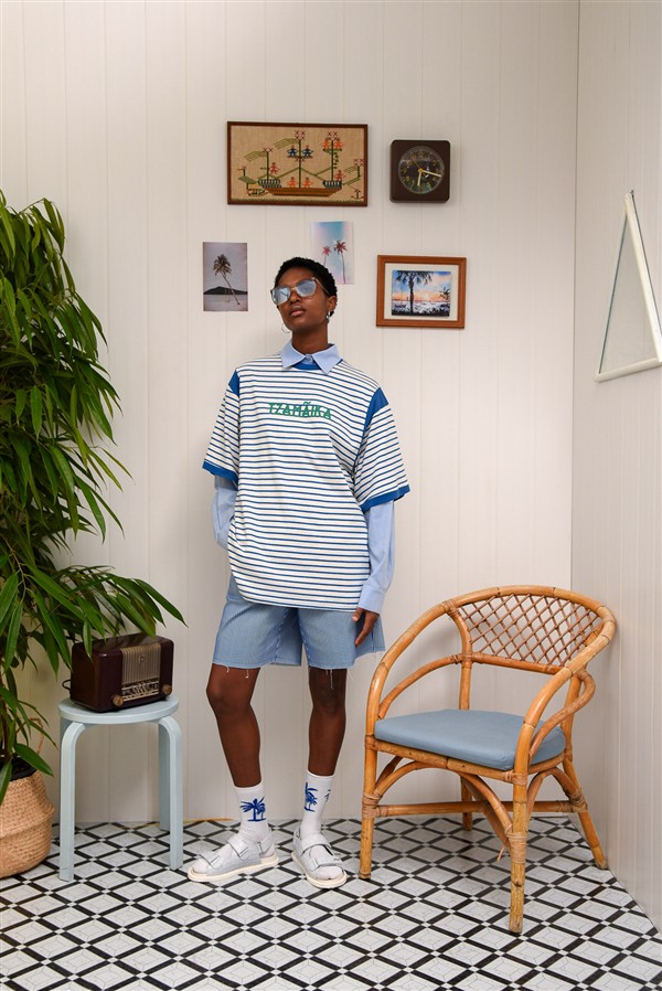 ARPYES JAMAICA T SHIRT BLUE