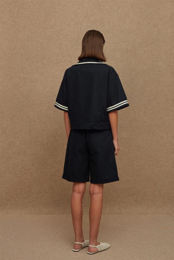 LA CHAINE PARELTHON SHORTS NAVY BLUE