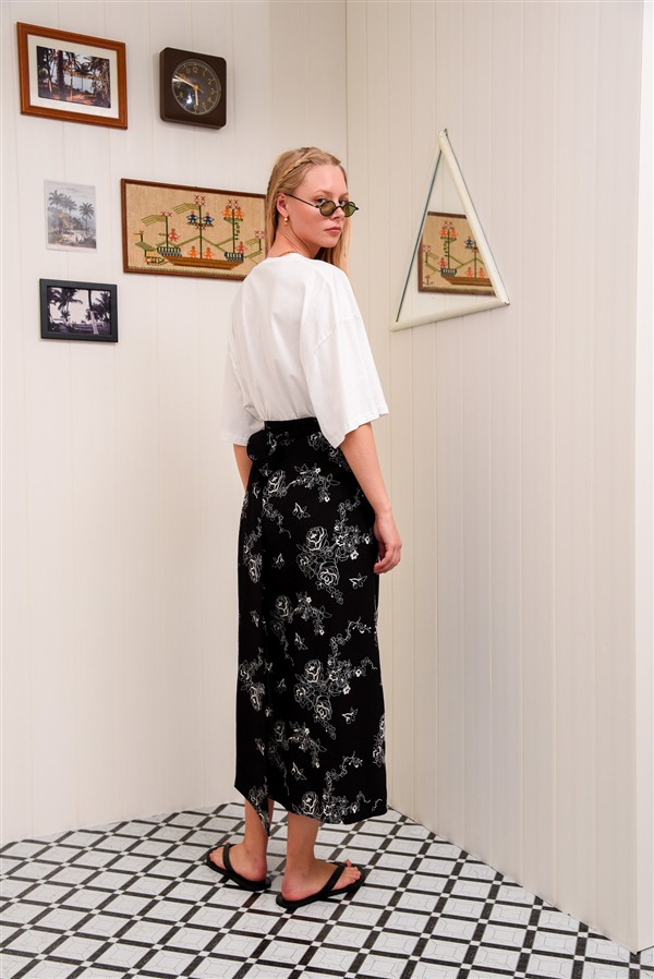 ARPYES MI LUV YUH SKIRT BLACK