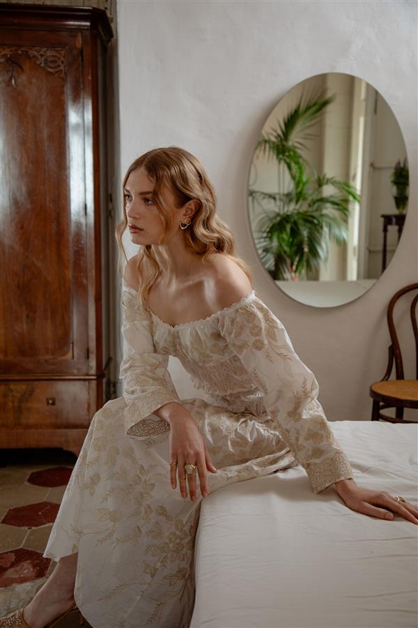 NIDODILEDA MUSE DRESS OFF WHITE/BEIGE