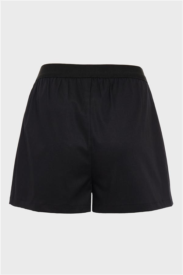 NR LETICIA SHORTS BLACK