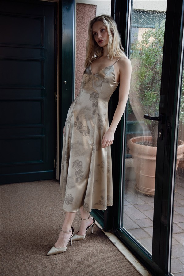 NIDODILEDA CERYLO DRESS OLIVE GREEN