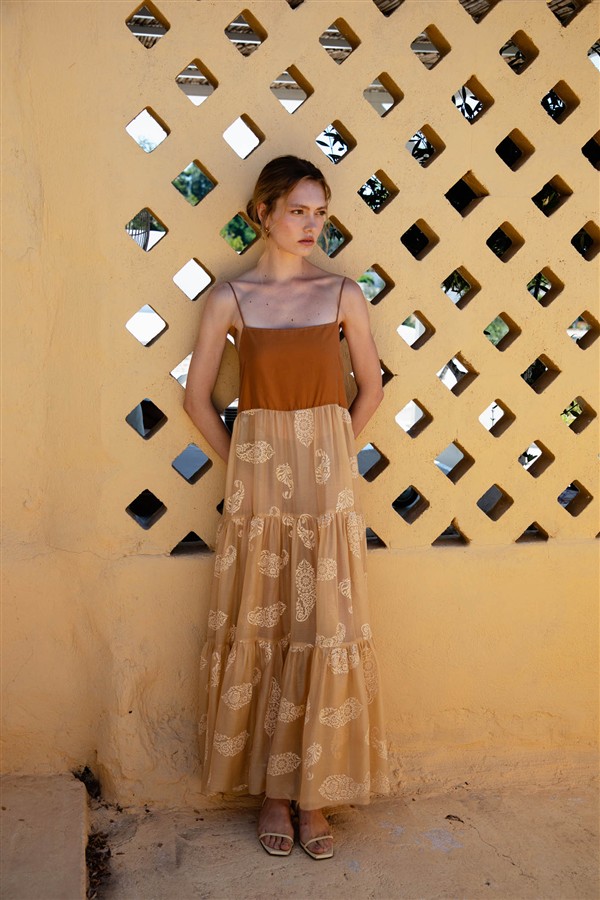 NIDODILEDA EVORA DRESS BEIGE