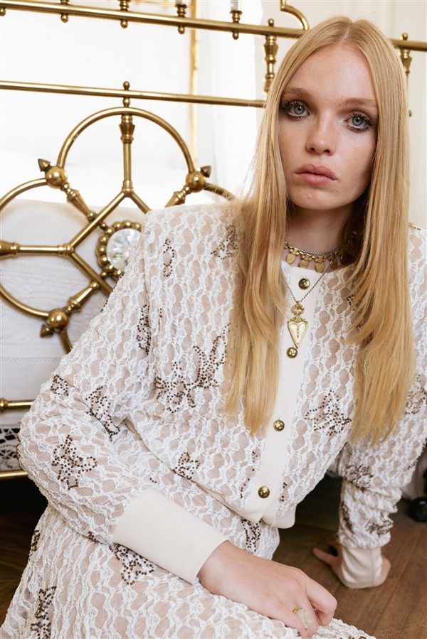 NIDODILEDA ROMY CARDI TOP OFF WHITE
