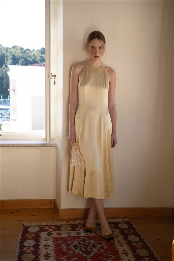 NIDODILEDA STANCE DRESS BUTTER YELLOW