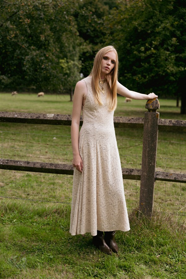NIDODILEDA SYBIL DRESS BEIGE