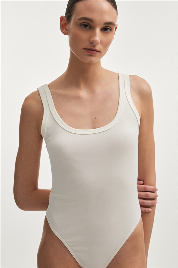 NR ELSA BODYSUIT WHITE