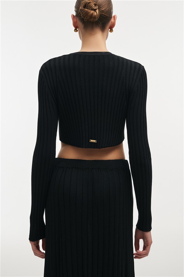 NR FEMME KNITTED CROP TOP BLACK