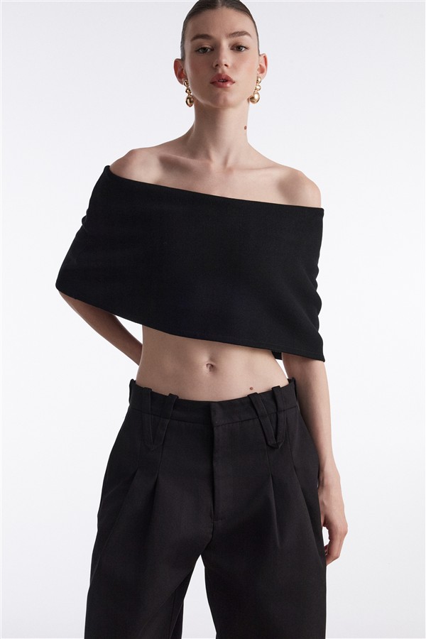 NR FINE LINE KNITTED TOP BLACK