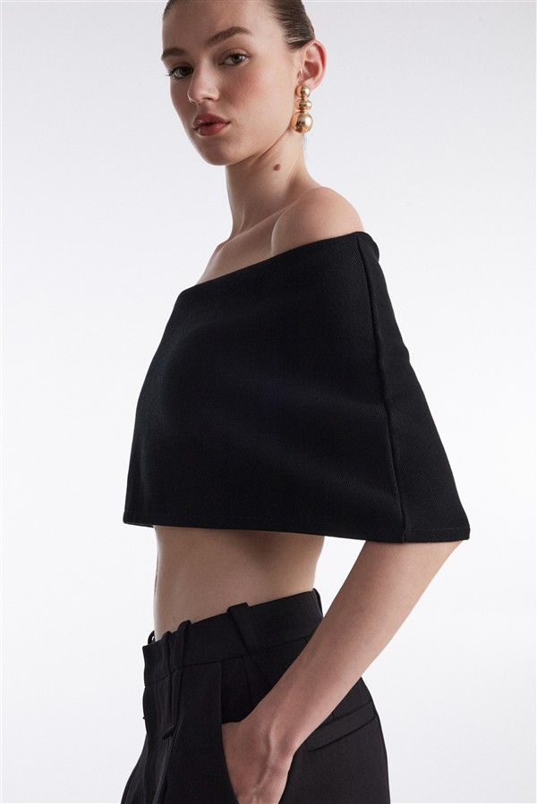 NR FINE LINE KNITTED TOP BLACK