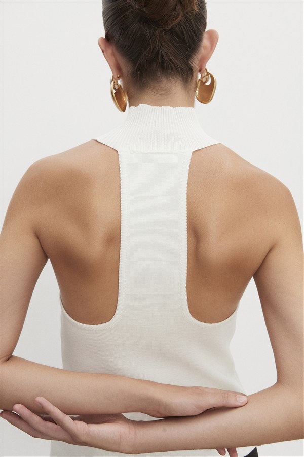 NR HEAVEN KNITTED TOP OFF WHITE