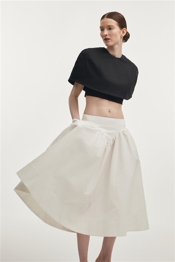 NR LETICIA CAPE TOP BLACK