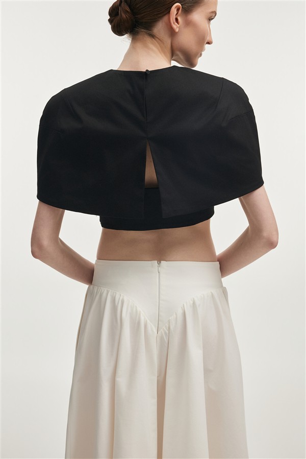 NR LETICIA CAPE TOP BLACK