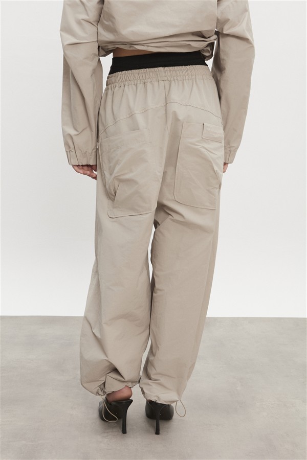 NR PAOLO TRACKPANTS M/W GREIGE