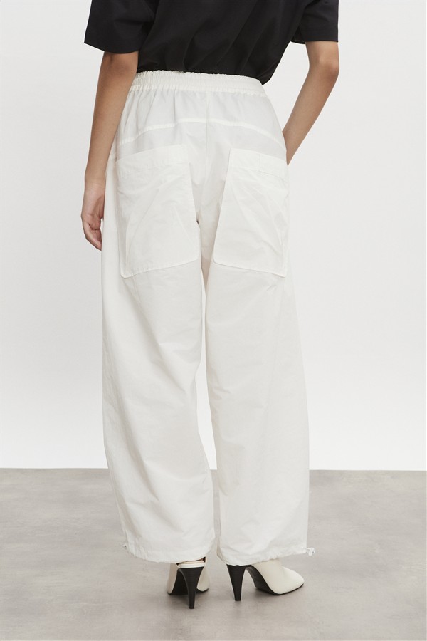 NR PAOLO TRACKPANTS M/W WHITE
