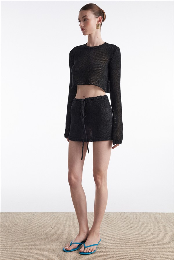 NR VOYAGE KNITTED CROP TOP BLACK
