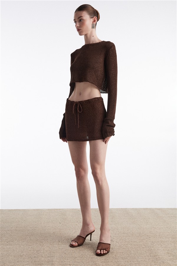 NR VOYAGE KNITTED CROP TOP BROWN