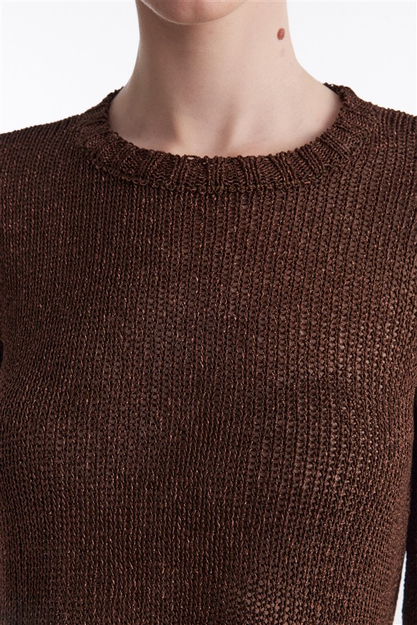 NR VOYAGE KNITTED CROP TOP BROWN