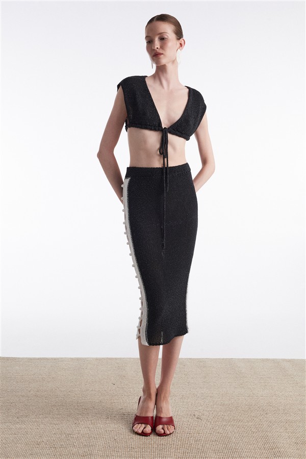 NR VOYAGE KNITTED MIDI SKIRT B/W