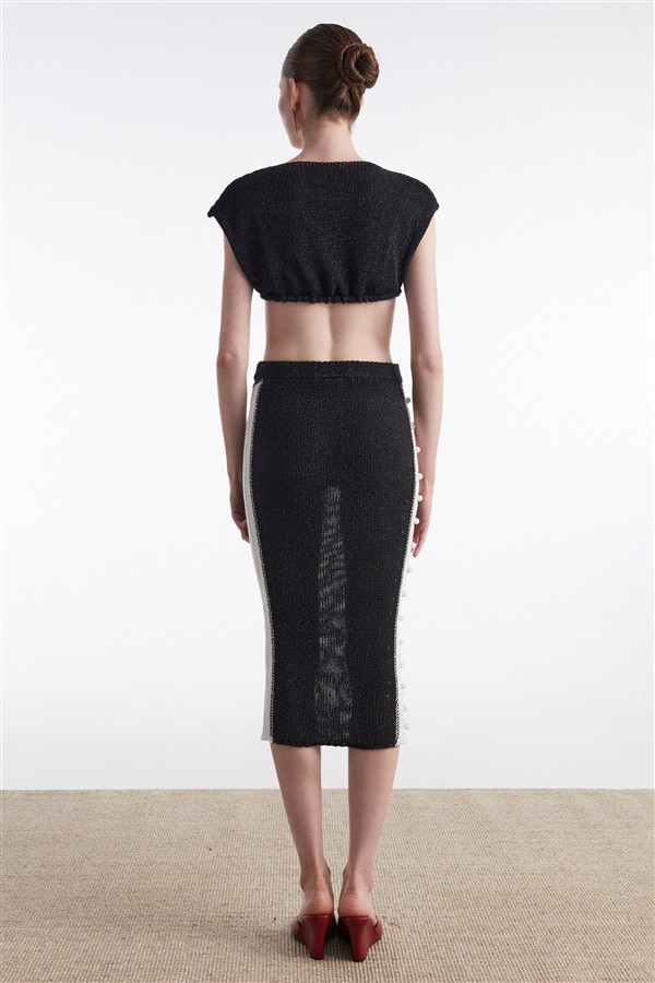 NR VOYAGE KNITTED TOP BLACK