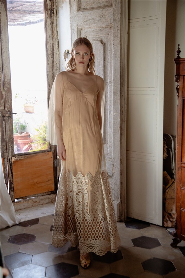 NIDODILEDA SAGE COVER UP NUDE