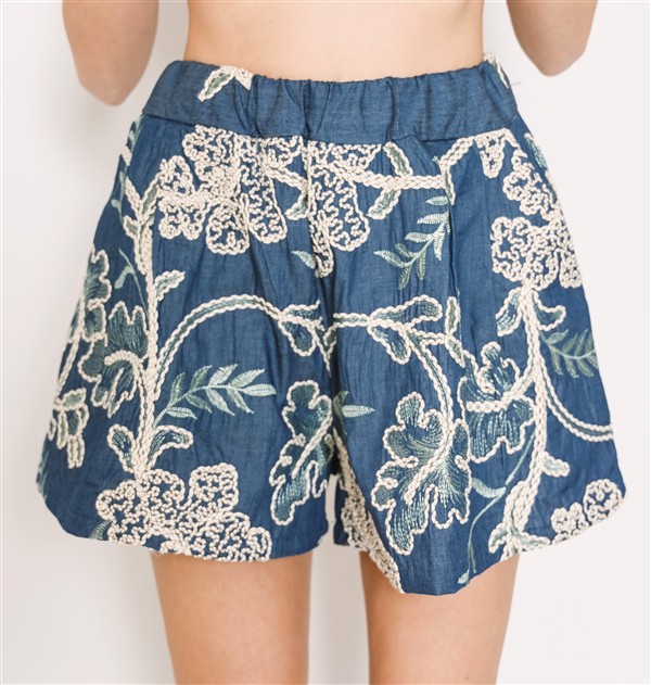 SALT AND PEPPER FABBIA SHORTS BLUE FLOWERS