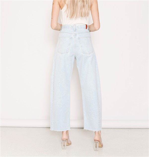 SALT AND PEPPER GWEN BLEACHED CROPPED LIGHT BLUE