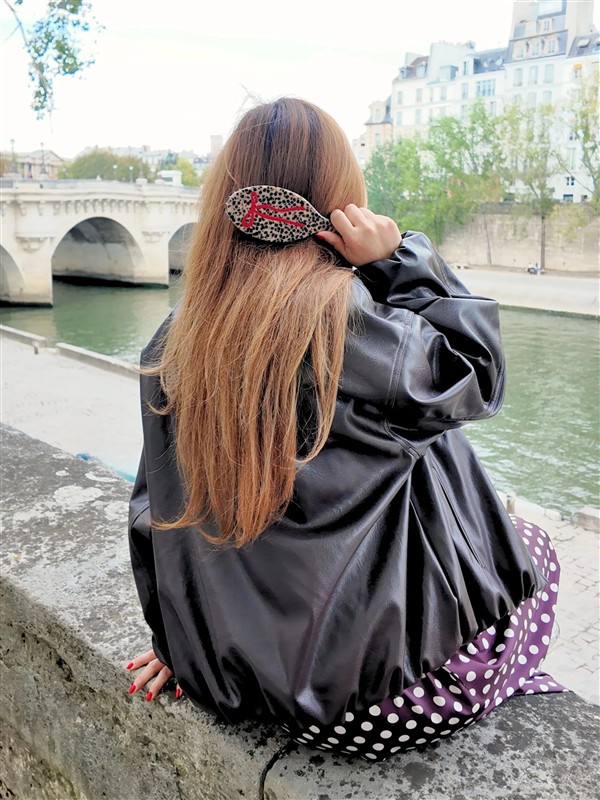 SOLAR ECLIPSE HAIR DAY BRUSH LEOPARD BOW