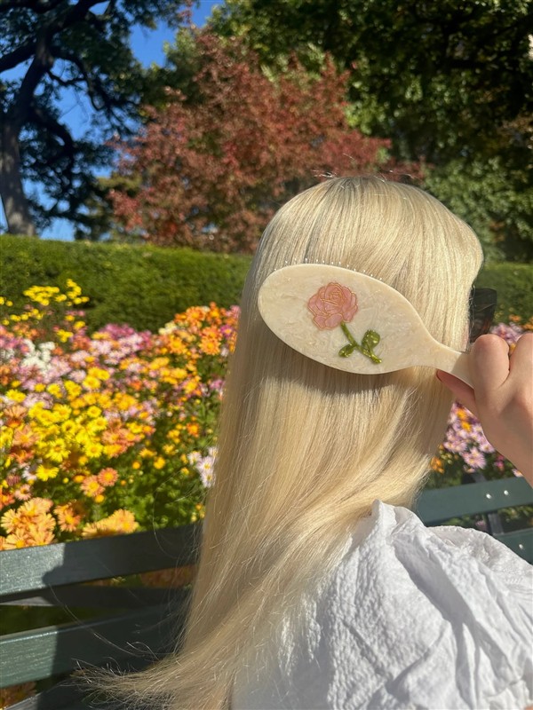 SOLAR ECLIPSE HAIR DAY BRUSH SPRING ROSE