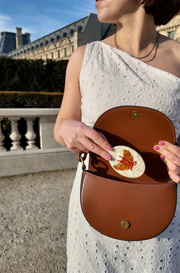 SOLAR ECLIPSE HAND BAG HERO BRUSH CROISSANT