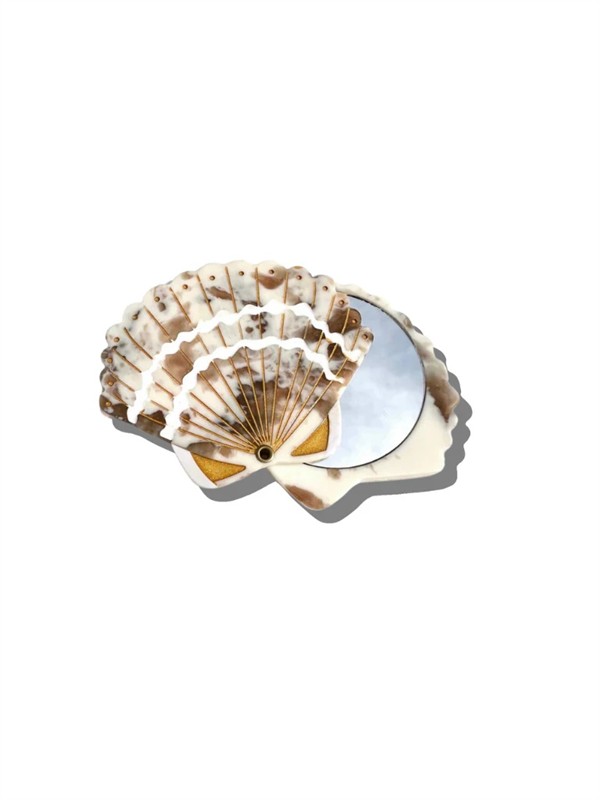 SOLAR ECLIPSE MIRROR SEASHELL