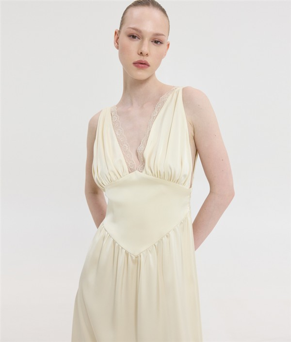 SSG SELENE DRESS OCHER