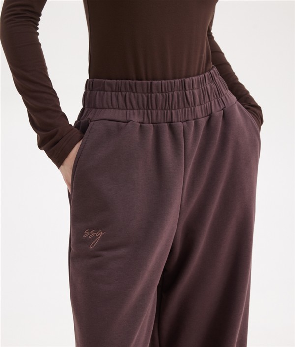 SSG ZEN SWEATPANTS DARK BROWN